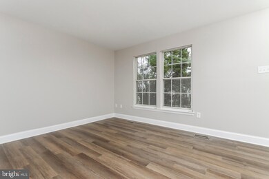 5420 Castlestone Dr, Rosedale, MD 21237 - photo 4