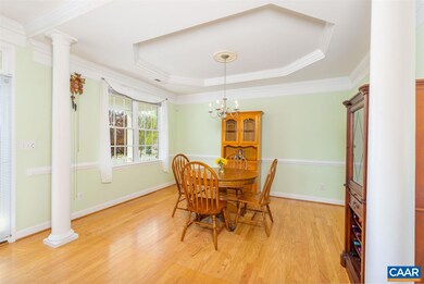 9 ft. ceilings throughout
