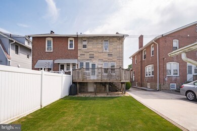 106 E Oak Ln, Glenolden, PA 19036 - photo 3