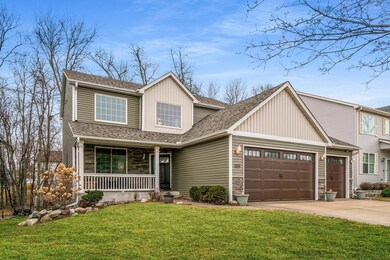 Front Exterior/Porch