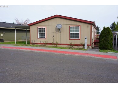 827 SW Livingston Place, Troutdale, OR 97060 - photo 2