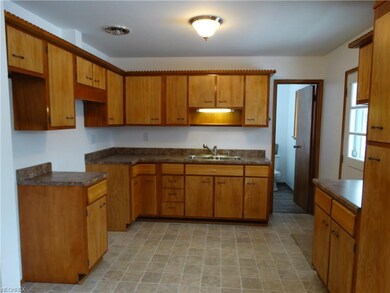 Spacious kitchen, leades out to a small deck