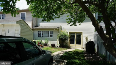 841 Waterford Dr, Frederick, MD 21702 - photo 2