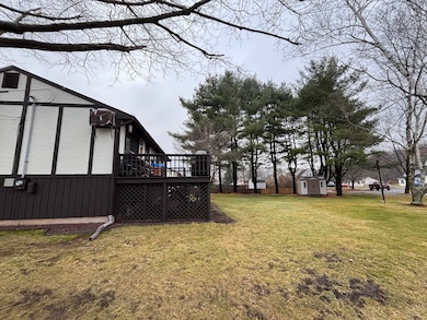 419 Gracey Ave, Meriden, CT 06451 - photo 5