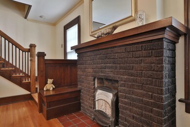 Decorative fireplace