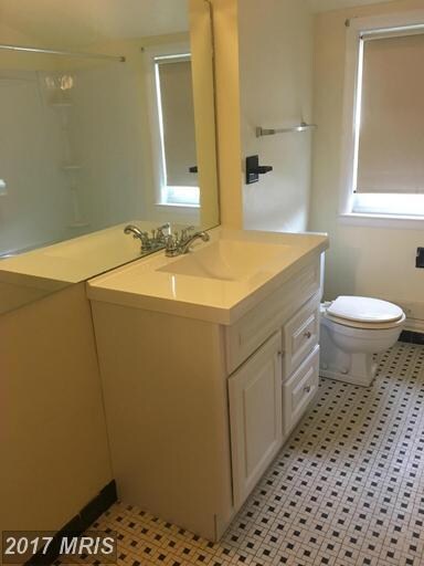 1136 Linden Ave, Halethorpe, MD 21227 - photo 5