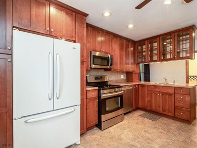 1408 Douglas Ave, Des Moines, IA 50313 - photo 2