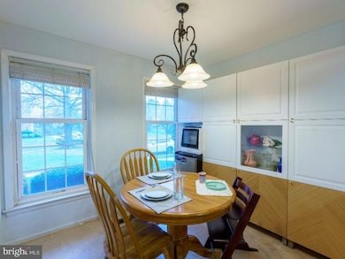 2014 Ryans Run, Lansdale, PA 19446 - photo 4