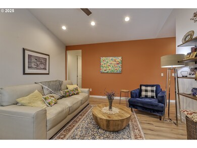 1720 N Chinook Ln, Lafayette, OR 97127 - photo 4