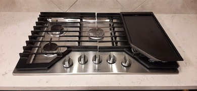 325 Kennewick Dr, Garland, TX 75044 - photo 7