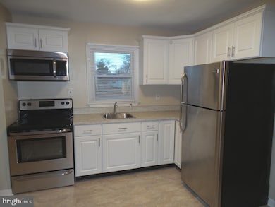 101 E Linden St, Clayton, NJ 08312 - photo 5