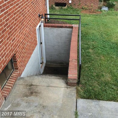 145 Lambden Ave, Winchester, VA 22601 - photo 4