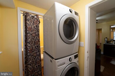 1009 W Lombard St, Baltimore, MD 21223 - photo 7