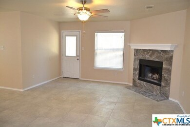 1306 Katelyn Cir, Copperas Cove, TX 76522 - photo 2