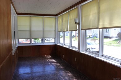 43 Pershing Dr, Schenectady, NY 12302 - photo 4