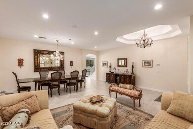 4611 W POWELL Drive