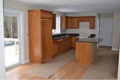 193 Gilbert St unit 2, Mansfield, MA 02048 - photo 4