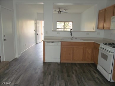 7457 Grizzly Giant St, Las Vegas, NV 89139 - photo 4