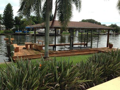 dock - lift