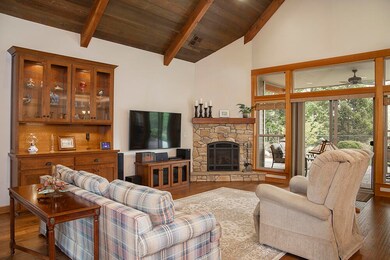 115 Columbia Crest Dr, Grants Pass, OR 97526 - photo 7