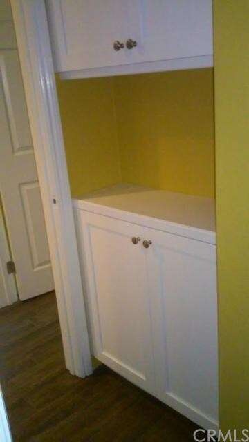 Hall Way to  BarthRoom 2
