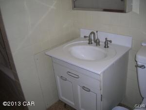 336 E Bertsch St, Lansford, PA 18232 - photo 7