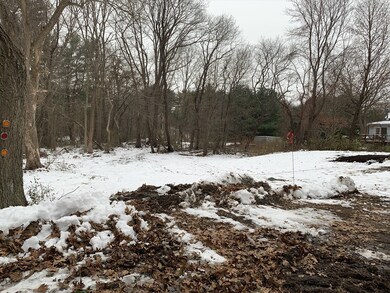 11 Laurel St, Hingham, MA 02043 - photo 4