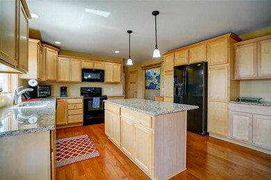 5183 Buttonbush Dr, Fitchburg, WI 53711 - photo 6