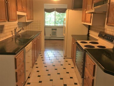 8 Cabot Dr, Nashua, NH 03064 - photo 6