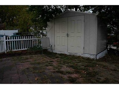 953 Park Ave, Woonsocket, RI 02895 - photo 5