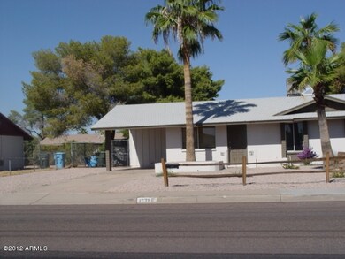 Big side yard, plenty of room for RV