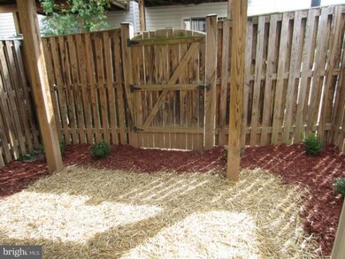 43721 Clear Lake Square unit 10, Ashburn, VA 20147 - photo 4