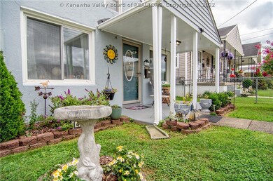 454 19th St, Dunbar, WV 25064 - photo 2