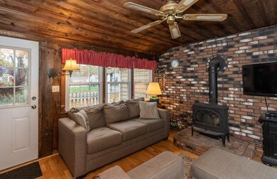 65 Kent St, West Springfield, MA 01089 - photo 7