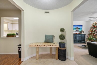 504 Orange Dr unit 11, Altamonte Springs, FL 32701 - photo 3