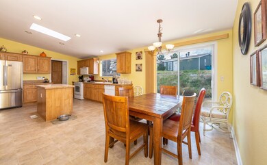 004_Dining Area And Kitchen
