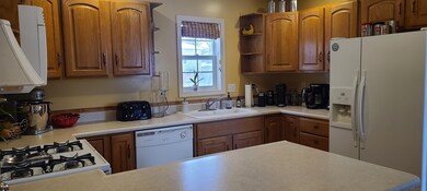 510 S Main St, Culver, IN 46511 - photo 5