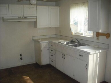 4991 Albany Dr, Columbus, OH 43232 - photo 4