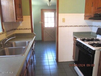 1605 Elm St, El Paso, TX 79930 - photo 7