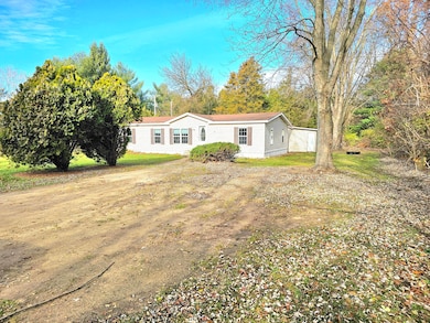 13122 Riverside Dr, Constantine, MI 49042 - photo 3