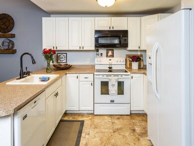 13 Settlers Ct unit 11, Windham, ME 04062 - photo 4