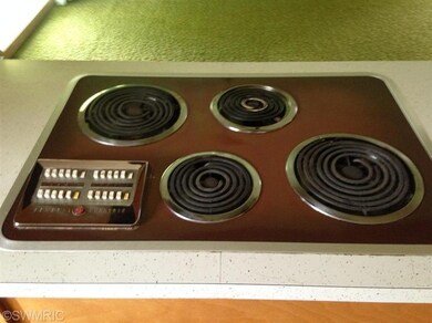 8739 Oakland Dr, Portage, MI 49024 - photo 5