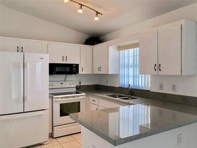 631 SW 176th Ave, Pembroke Pines, FL 33029 - photo 3