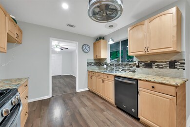 28806 Raestone St, Spring, TX 77386 - photo 6