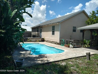 pool from back corner