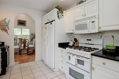 11 Mayfair Ct unit 103, Mashpee, MA 02649 - photo 6