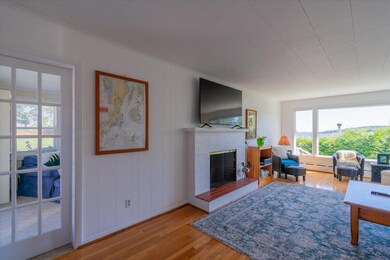 7 Everett Avenue, Owls Head