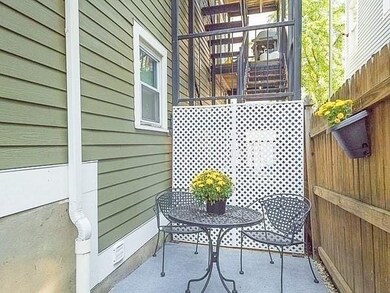 7 Winthrop St unit 1, Charlestown, MA 02129 - photo 4
