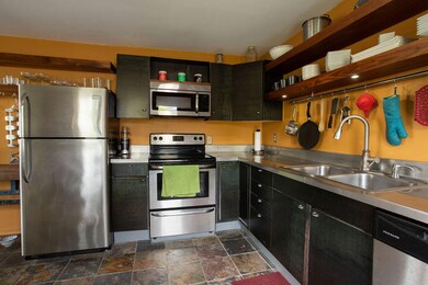 90 Freeman Street, #3