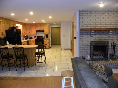 51 Tracy Rd, Dudley, MA 01571 - photo 6